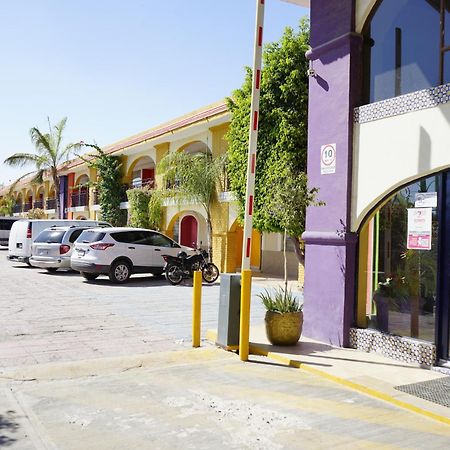 Hotel Posada Del Sol Inn Torreón Zewnętrze zdjęcie