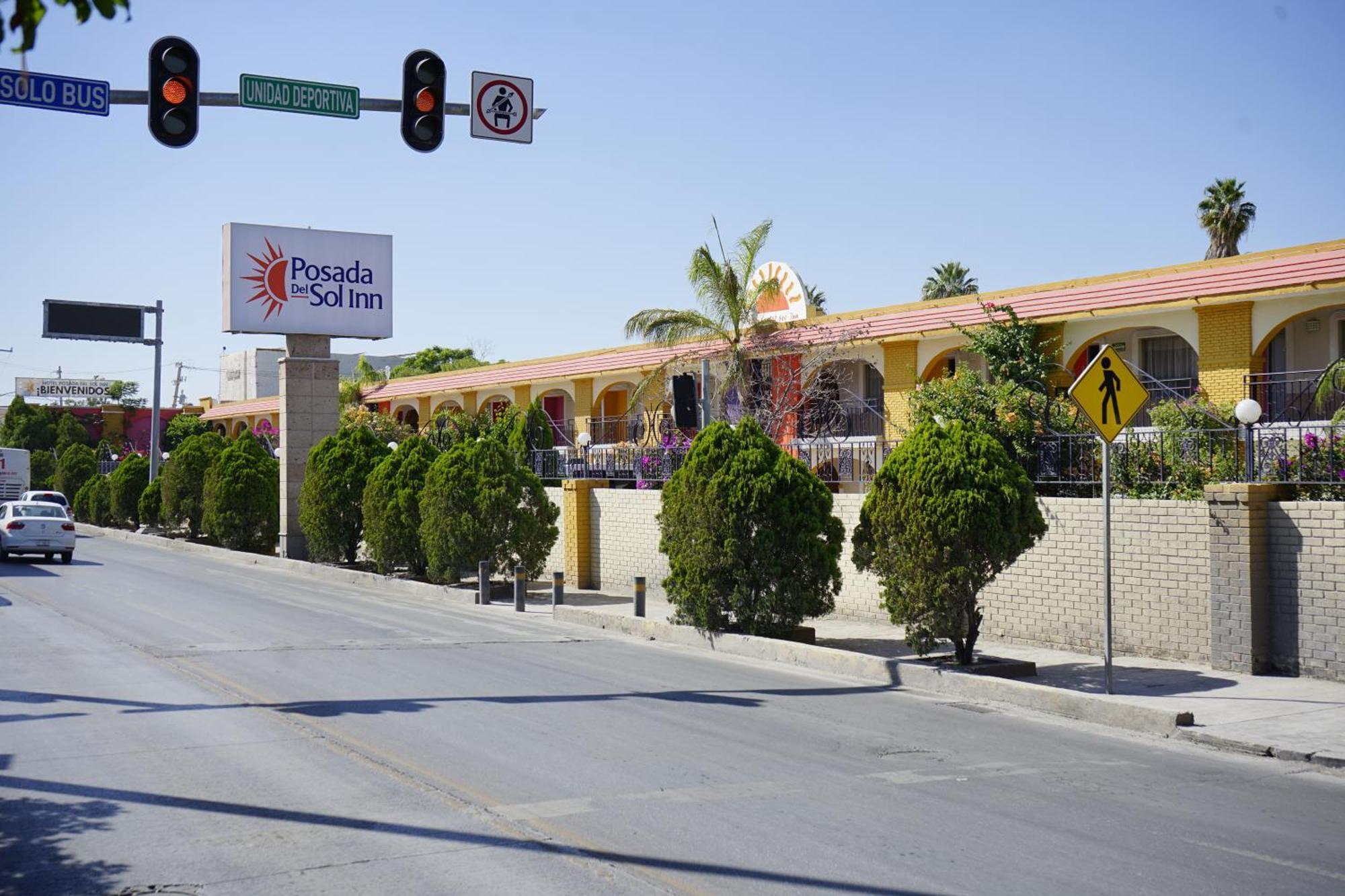 Hotel Posada Del Sol Inn Torreón Zewnętrze zdjęcie
