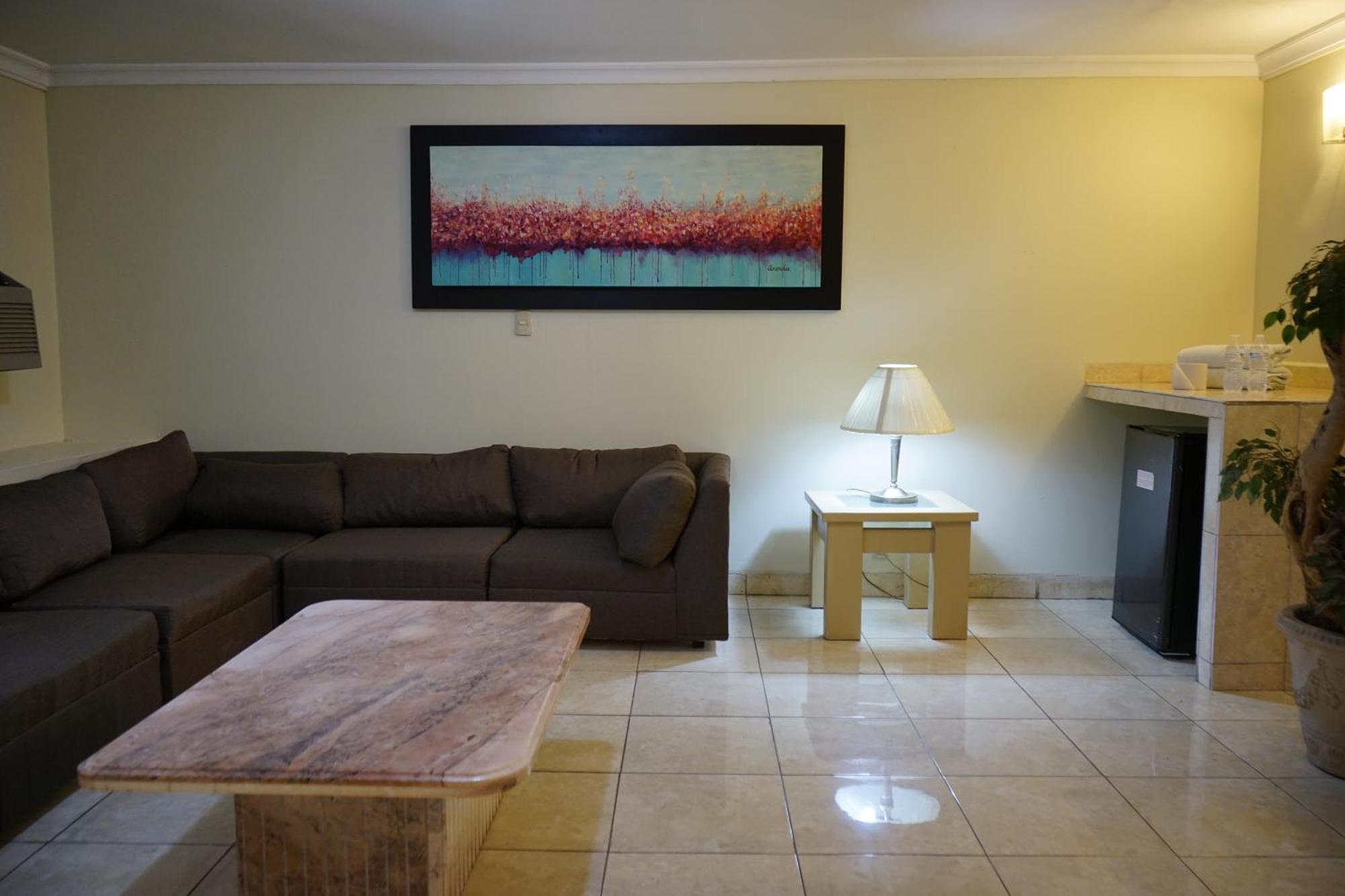 Hotel Posada Del Sol Inn Torreón Zewnętrze zdjęcie